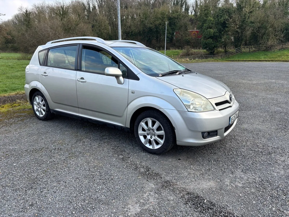 Toyota verso - Image 2