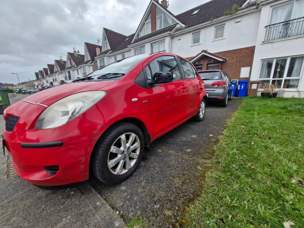 Yaris Toyota - Image 3