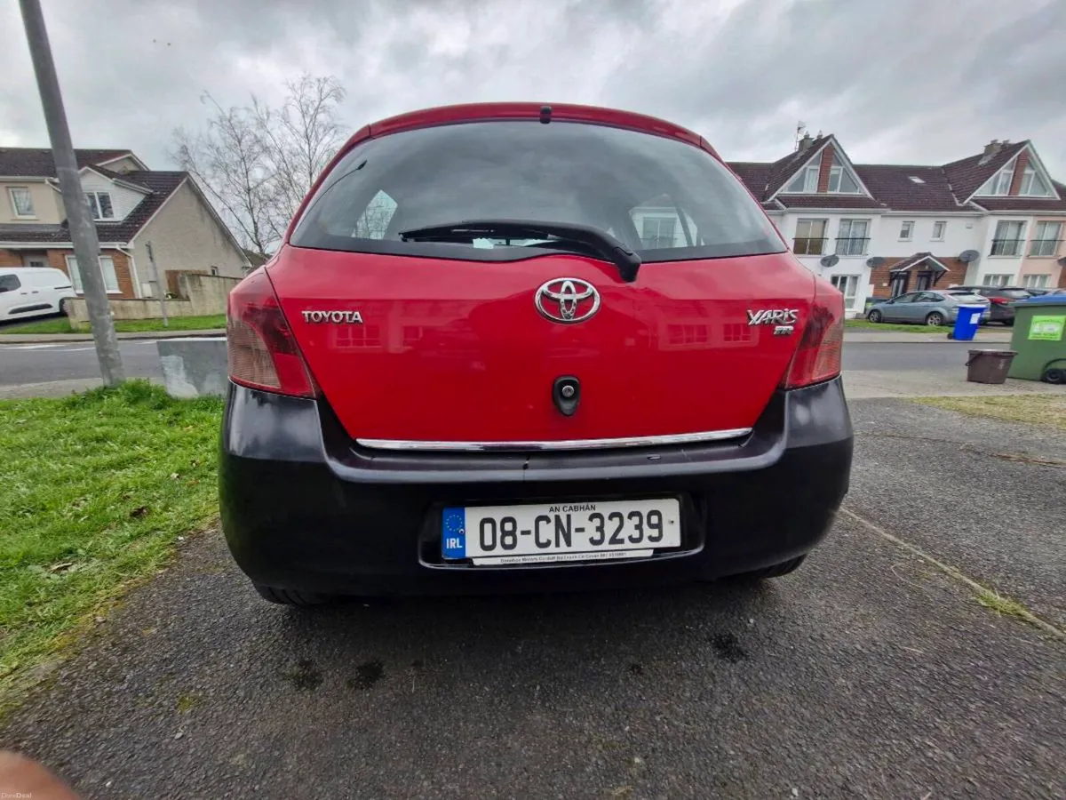 Yaris Toyota - Image 1
