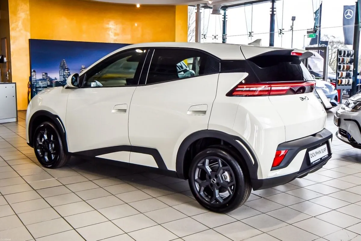 BYD DOLPHIN SURF Comfort 310km Range - Image 2