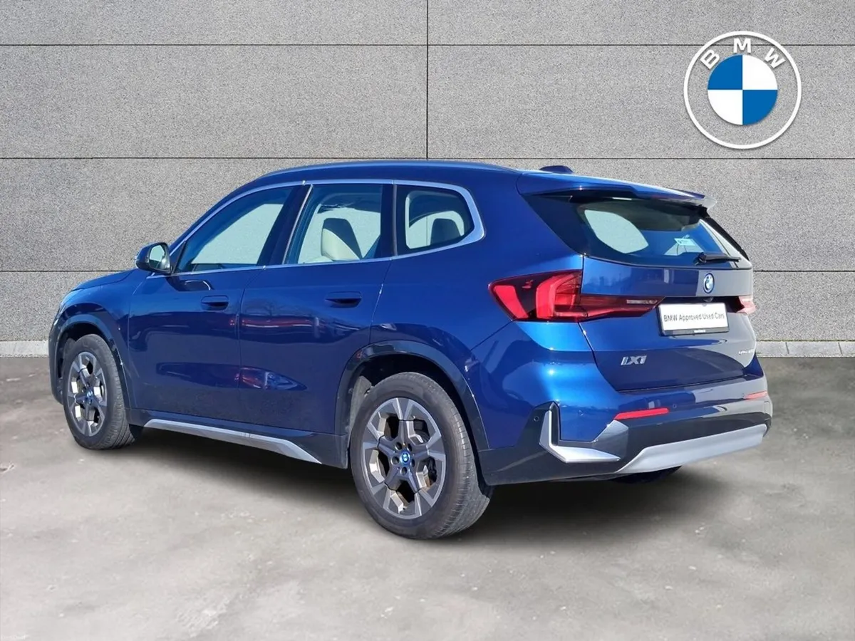 BMW iX1 eDrive20 xLine - Image 2
