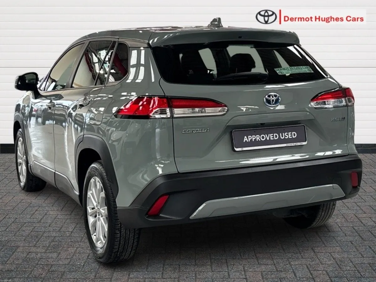 Toyota Corolla Cross LUNA 1.8 HYBRID AUTO - Image 2