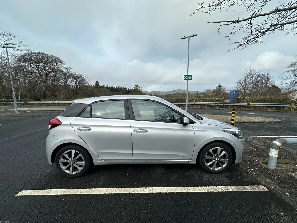 Hyundai i20 2018 - Image 2