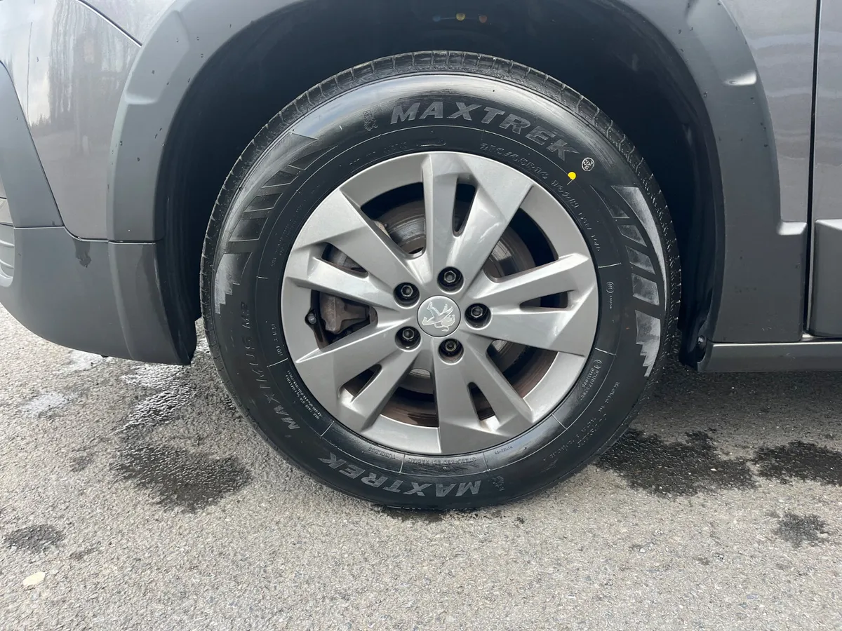 Peugeot Rifter 2022 Automatic Petrol LWB - Image 4