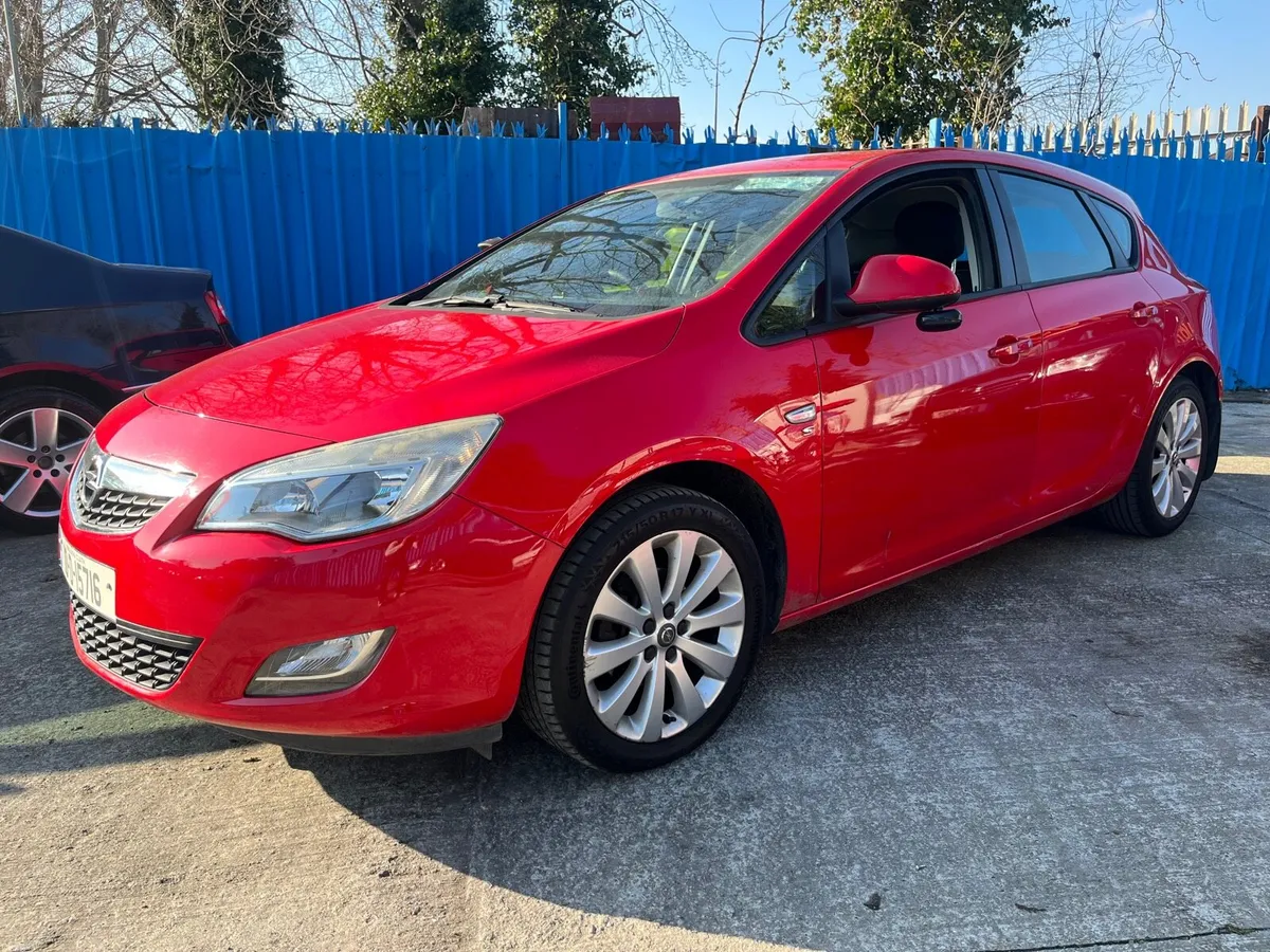 2010 Opel Astra LOW MILEAGE NCT & TAX - Image 3