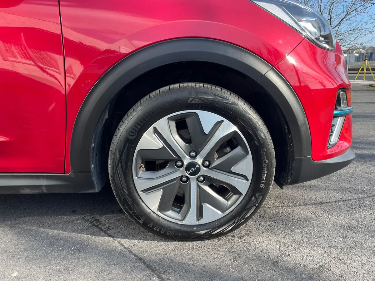 SOH 97%  64KW-APPLE PLAY-NEW NCT-HEATED LEATHER- - Image 3