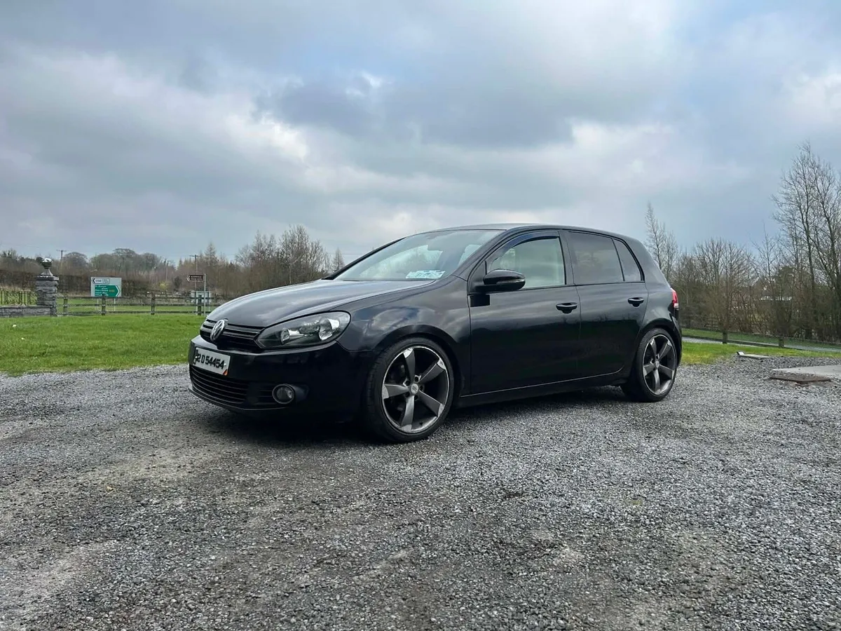 2012 Volkswagen Golf 1.6 TDI Automatic - Image 1