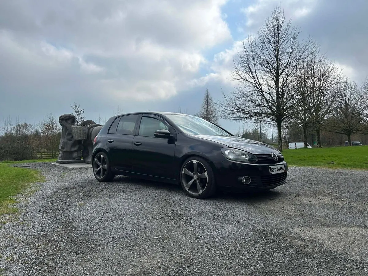 2012 Volkswagen Golf 1.6 TDI Automatic - Image 3