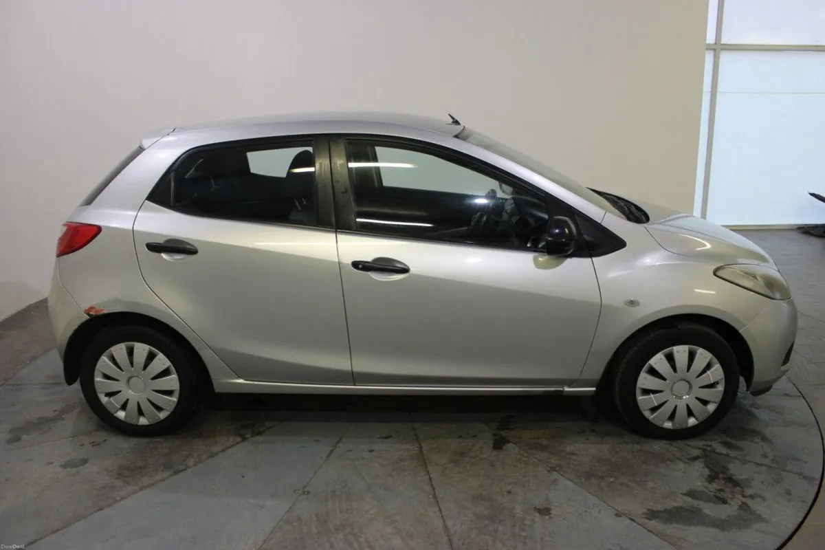 Mazda Mazda2 1.3 (75ps) COMFORT SE - TENDER 42 - Image 3