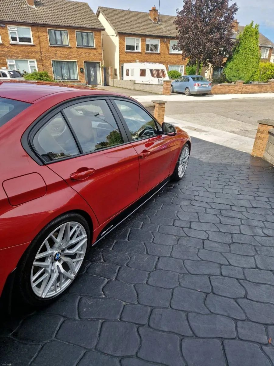 BMW 320D - Image 4