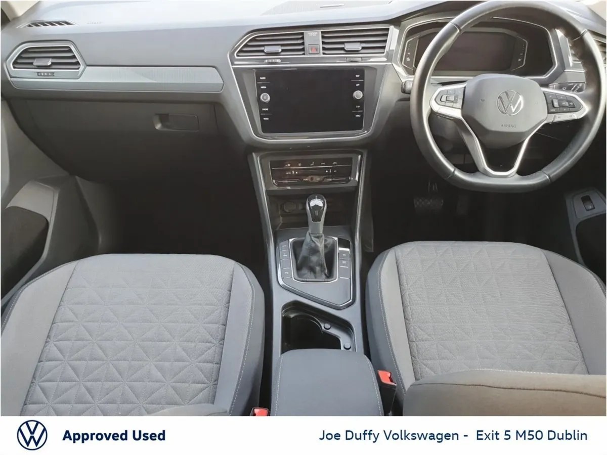 Volkswagen Tiguan Tiguan Life TSi eHybrid 245 DSG - Image 2