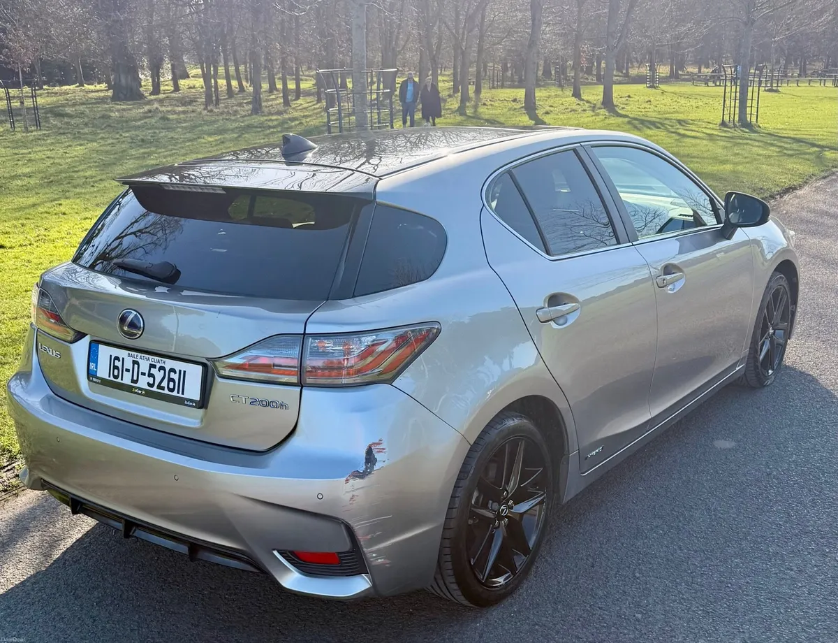 Lexus CT 2016 - Image 2