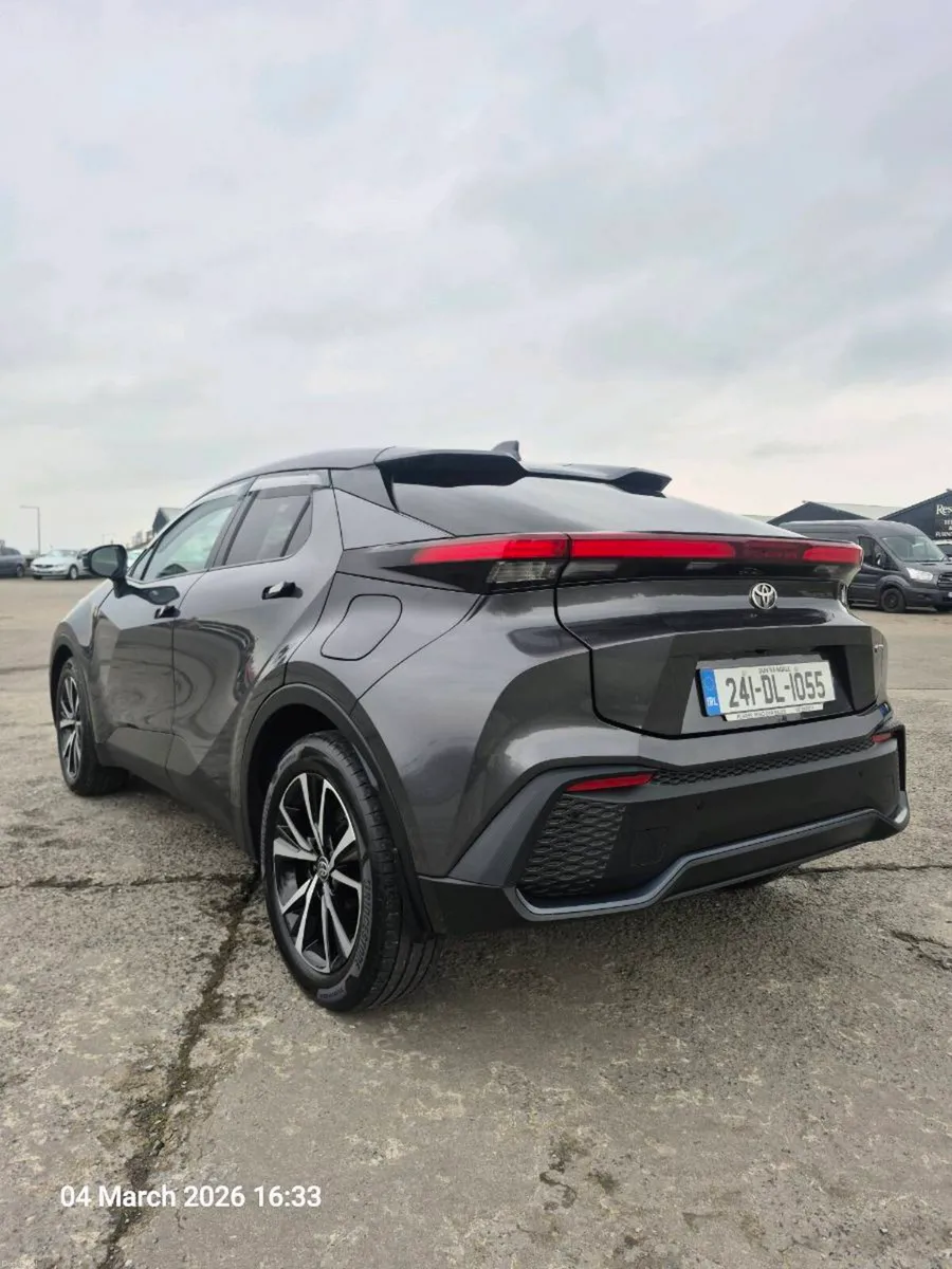 2024 TOYOTA CHR SPORT - Image 3