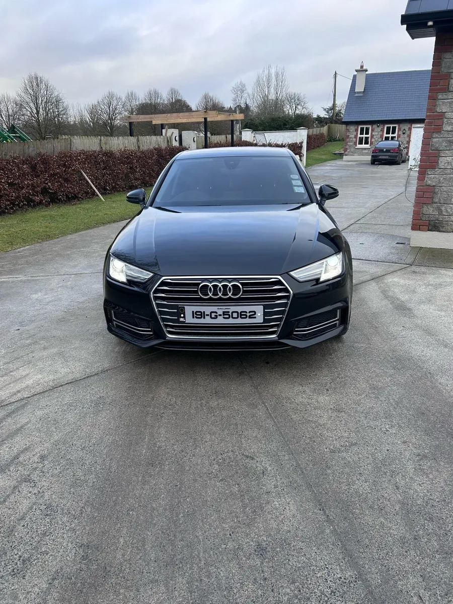 2019 Audi A4 35 TDI SE 4dr S TRONIC - Image 2