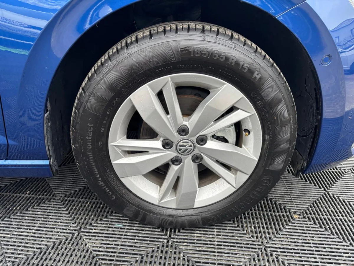 Volkswagen Polo VW Polo 1.0 petrol, auto, loads of - Image 3