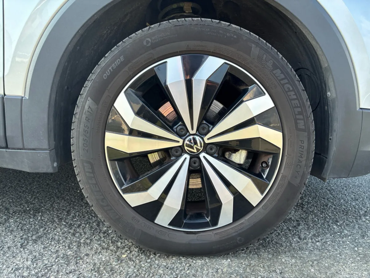 Volkswagen T-Cross STYLE 1.0 TSI MANUAL 6SPEED FWD - Image 5