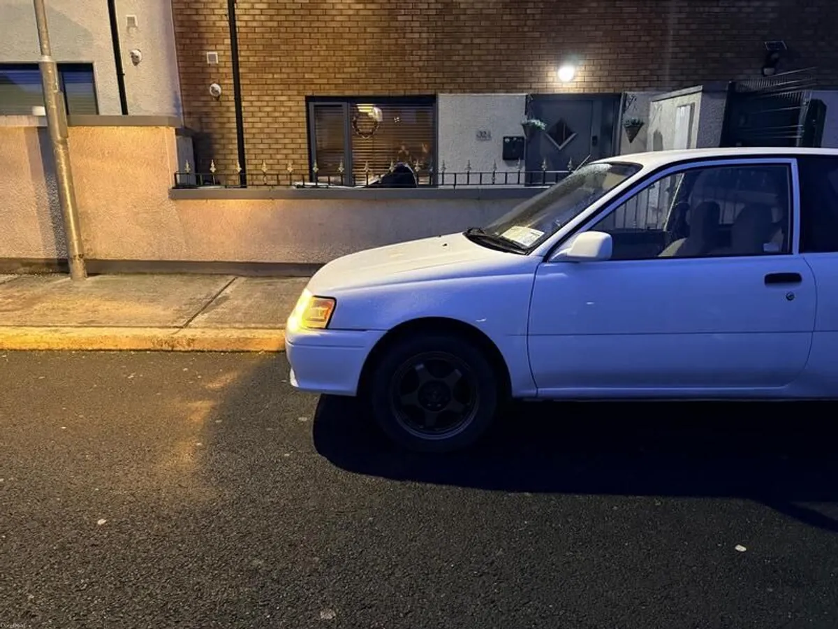 Toyota starlet EP82 4efe 4 speed - Image 3