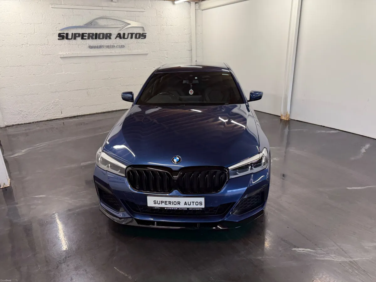 2022 BMW 5-Series 520d Msport Auto - Image 3