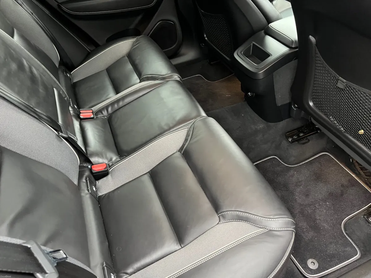 Volvo XC60 2.0 D4 190BHP 5DR Auto R-Design - Image 5