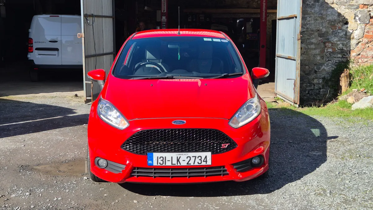 Ford Fiesta ST-2 1.6T 3Dr Manual - Image 2