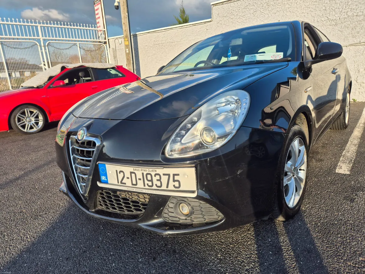 Alfa Romeo Giulietta 2012 - Image 1