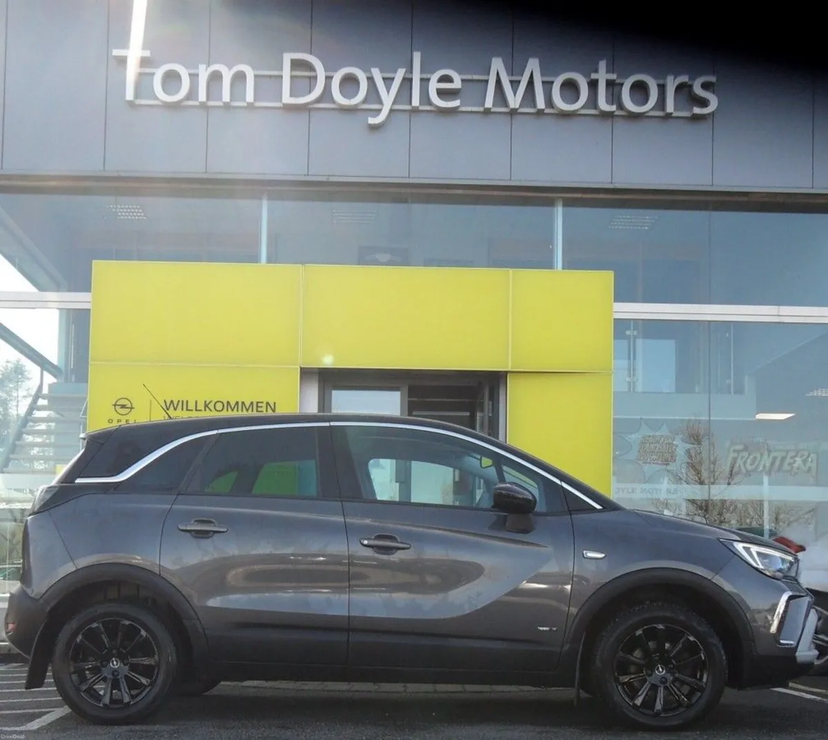 Opel Crossland X CROSSLAND X SRI-1.2 130BHP -PET- - Image 1