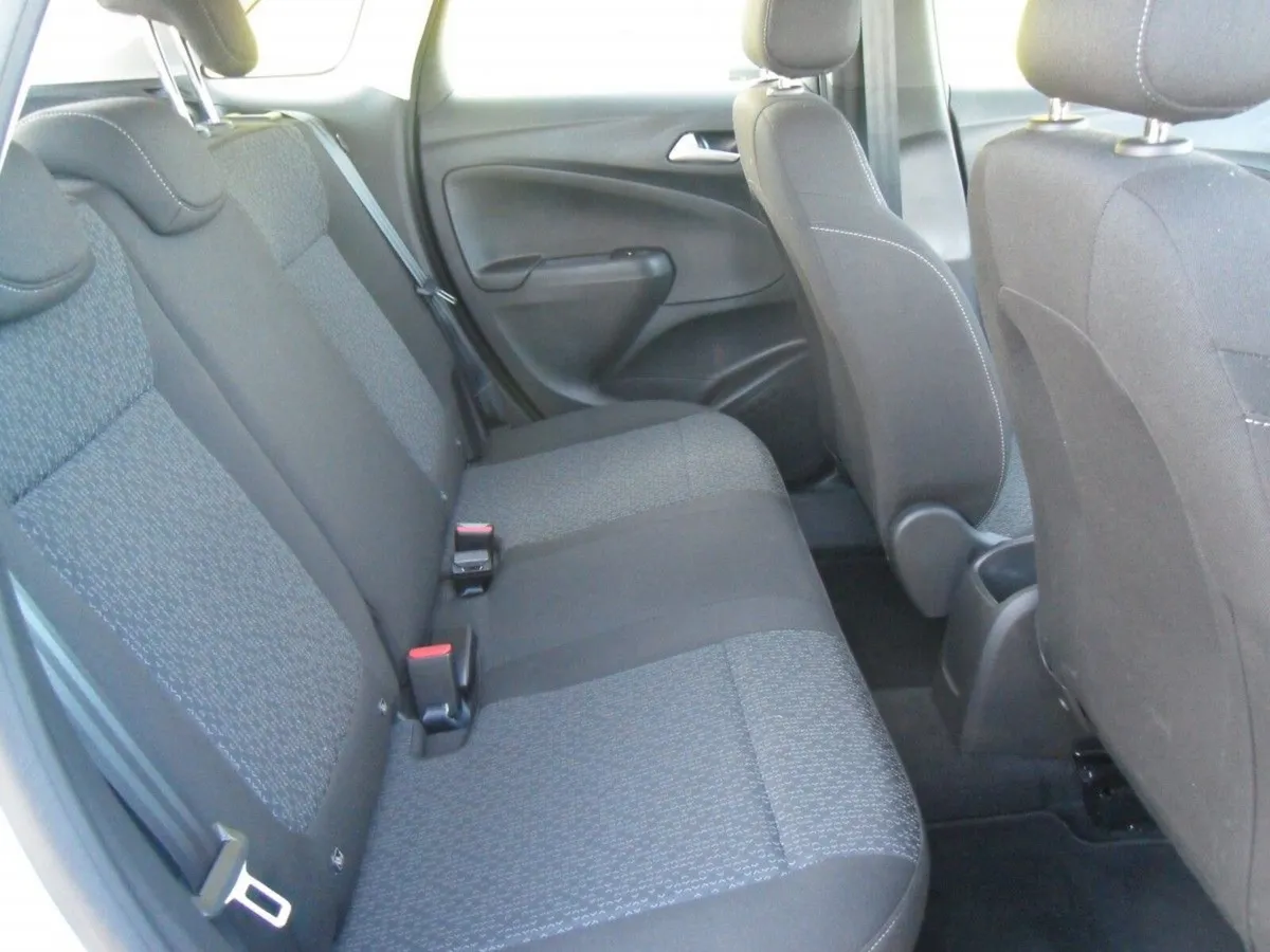 Opel Crossland SRi 1.5 Turbo D 110PS 6 Speed - Image 6