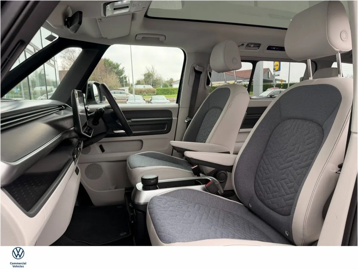 Volkswagen ID.Buzz LWB 7 SEAT EDITION 86KWH 280HP - Image 4