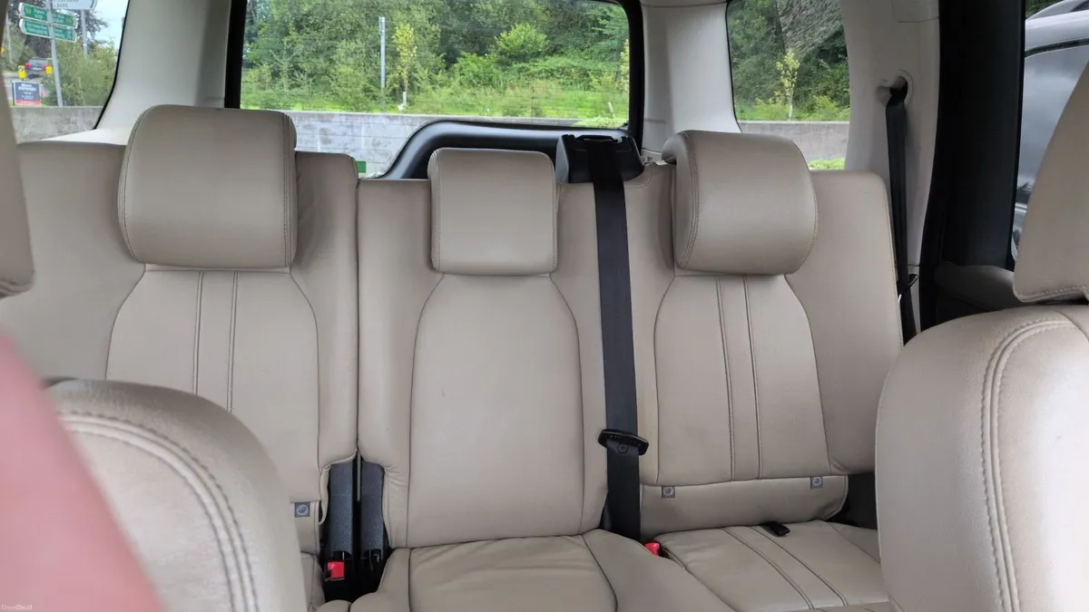 Land Rover Crew Cab Enthusiasts or Mechanics - Image 2