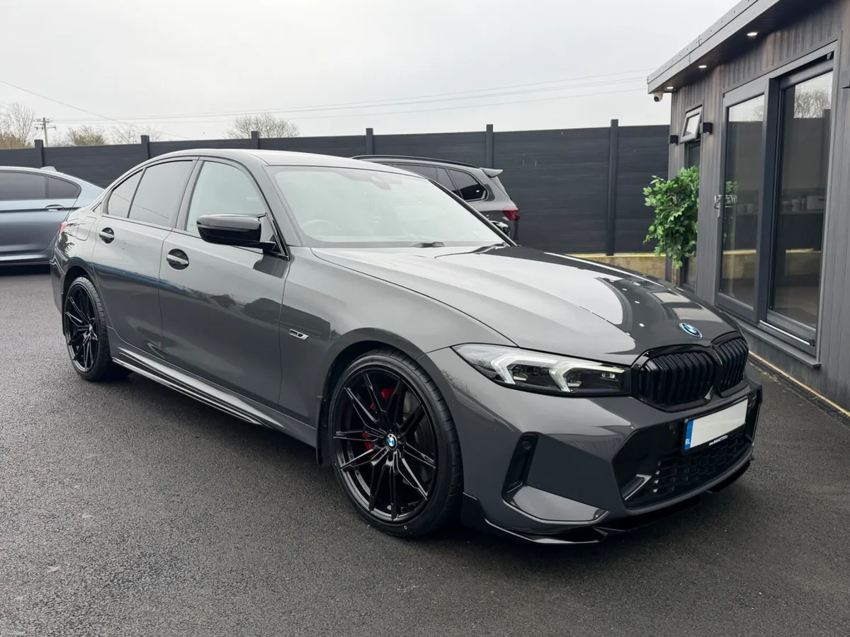 2023/231 BMW 330E MSPORT PRO LCI - Image 4