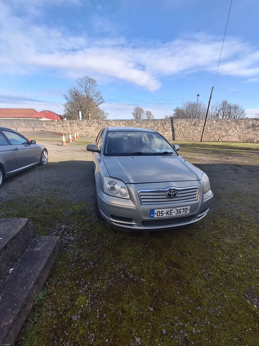 Toyota Avensis 2005 - Image 1