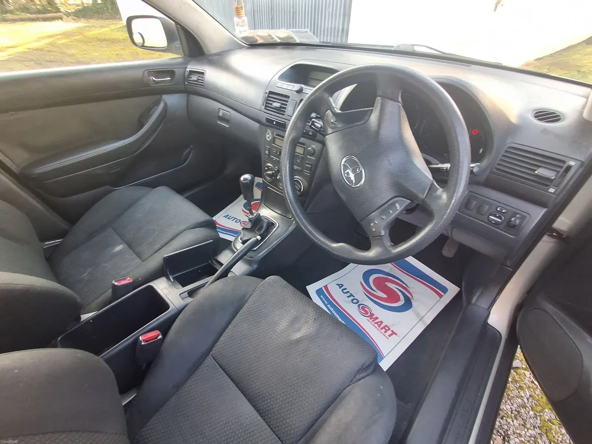 Toyota Avensis 2005 - Image 2