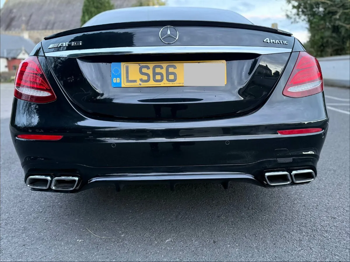 Mercedes AMG E Class E220 9G Tronic low mileage - Image 3