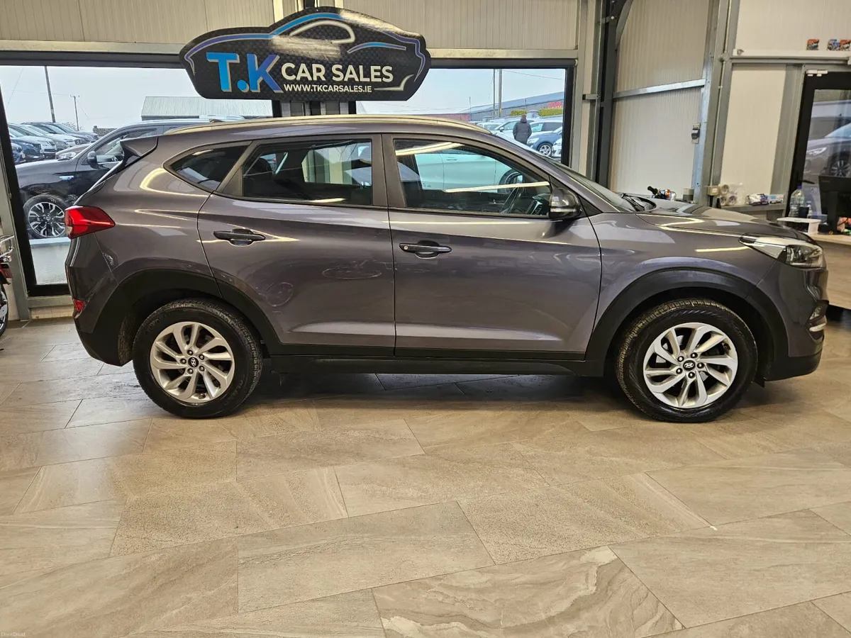 172 HYUNDAI TUCSON PREMIUM 1.7 DIESEL - Image 3