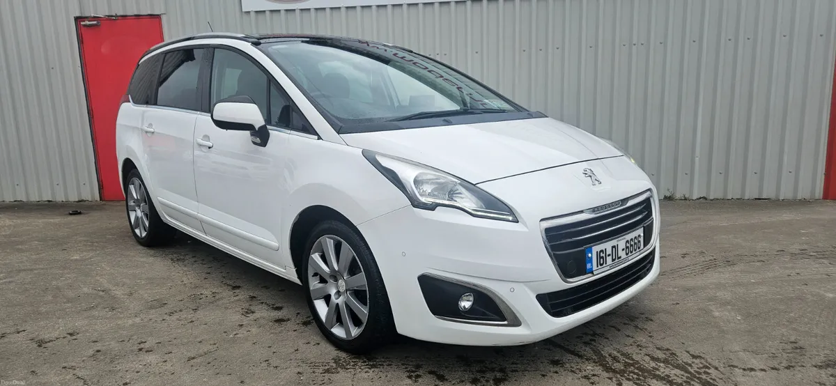 Peugeot 5008 allure 2.0 hdi 150 7seater - Image 2