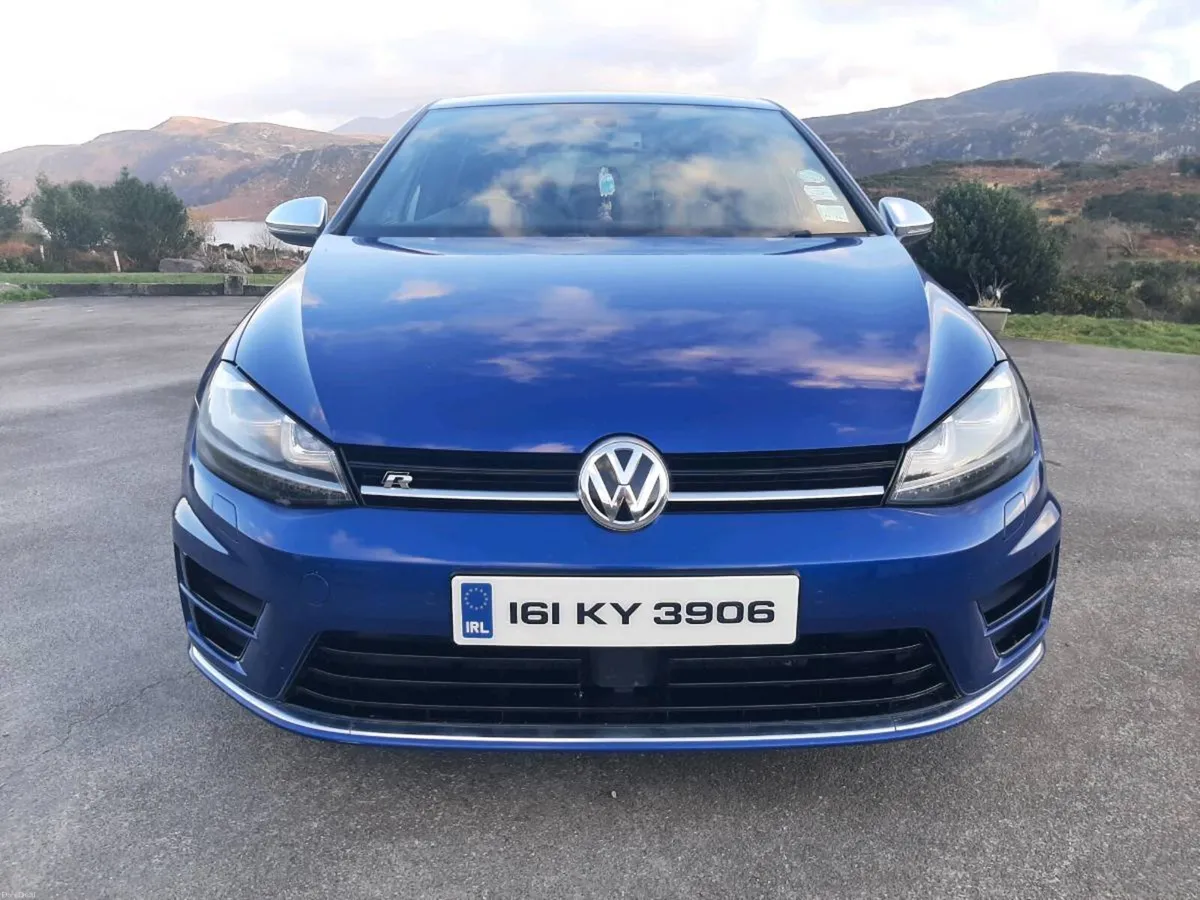 Volkswagen Golf R - Image 4