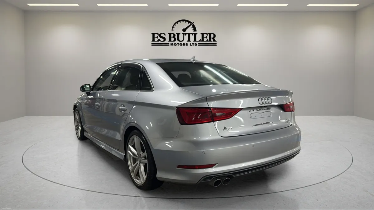 2015 Audi A3 Saloon 1.8TFSI AUTO / QUATRO SLINE - Image 3