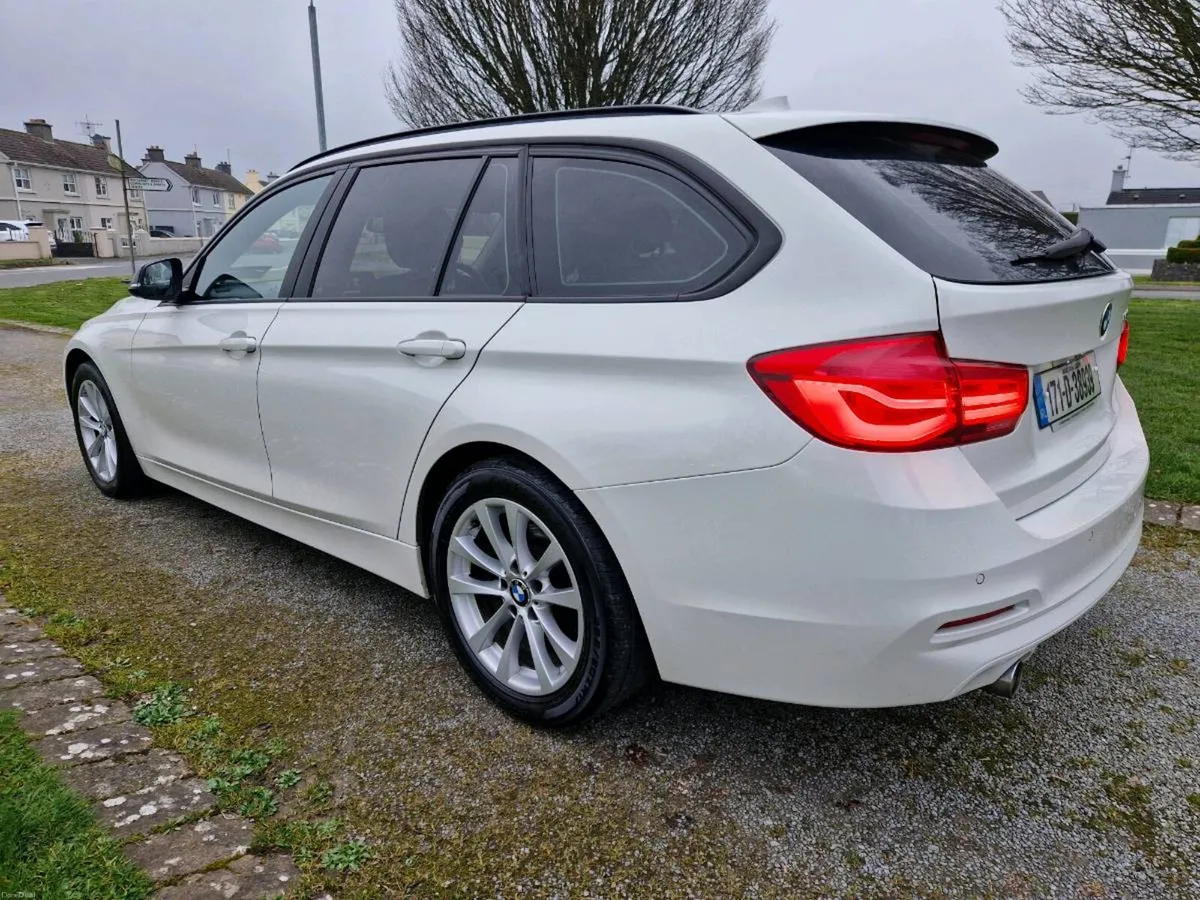 171 Bmw 318D Touring Se Sport Auto ** - Image 4