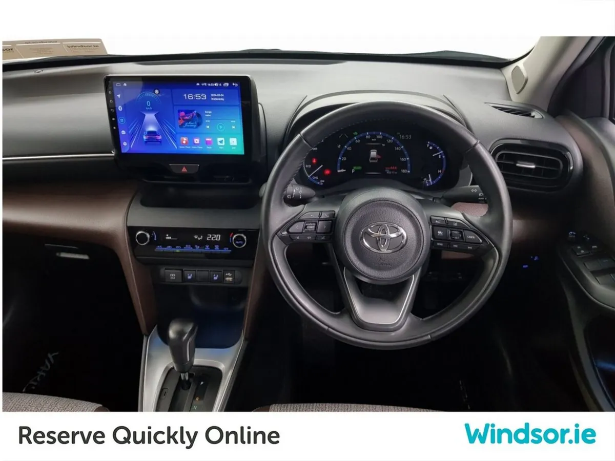 Toyota Yaris Cross Hybrid - Image 3