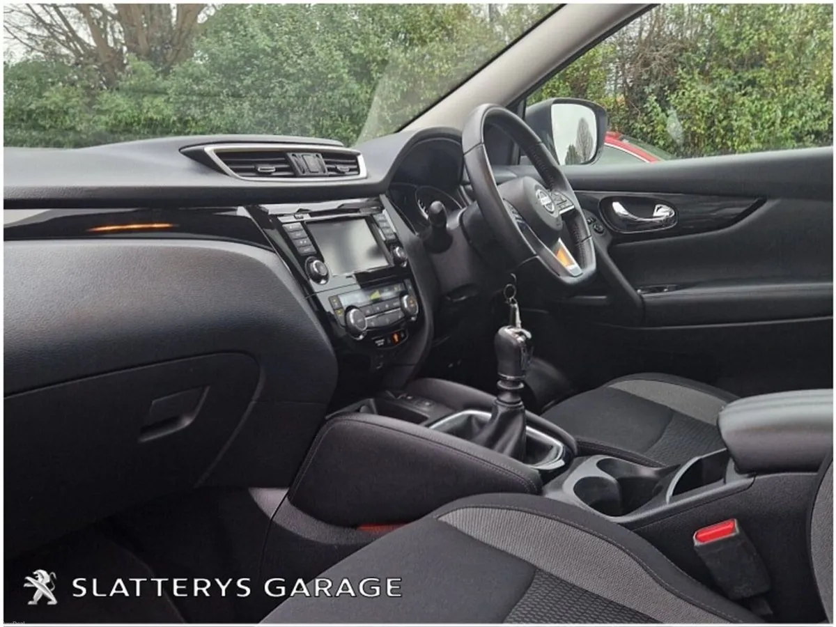 Nissan Qashqai 1.5 DSL SV - Image 4