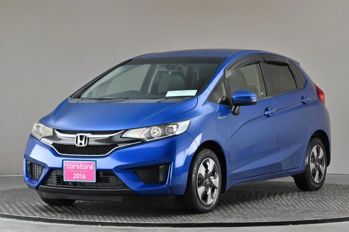 Honda Fit 1.5 HYBRID **HALF LEATHER**ANDROID AUTO* - Image 3