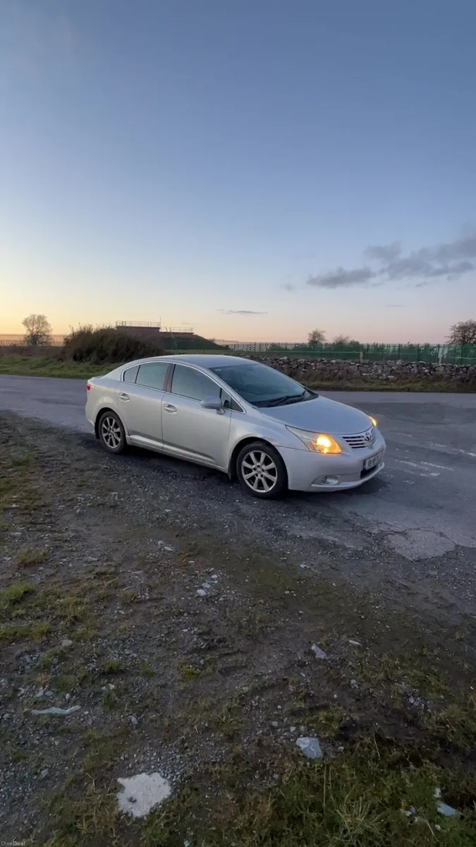 Toyota Avensis - Image 4
