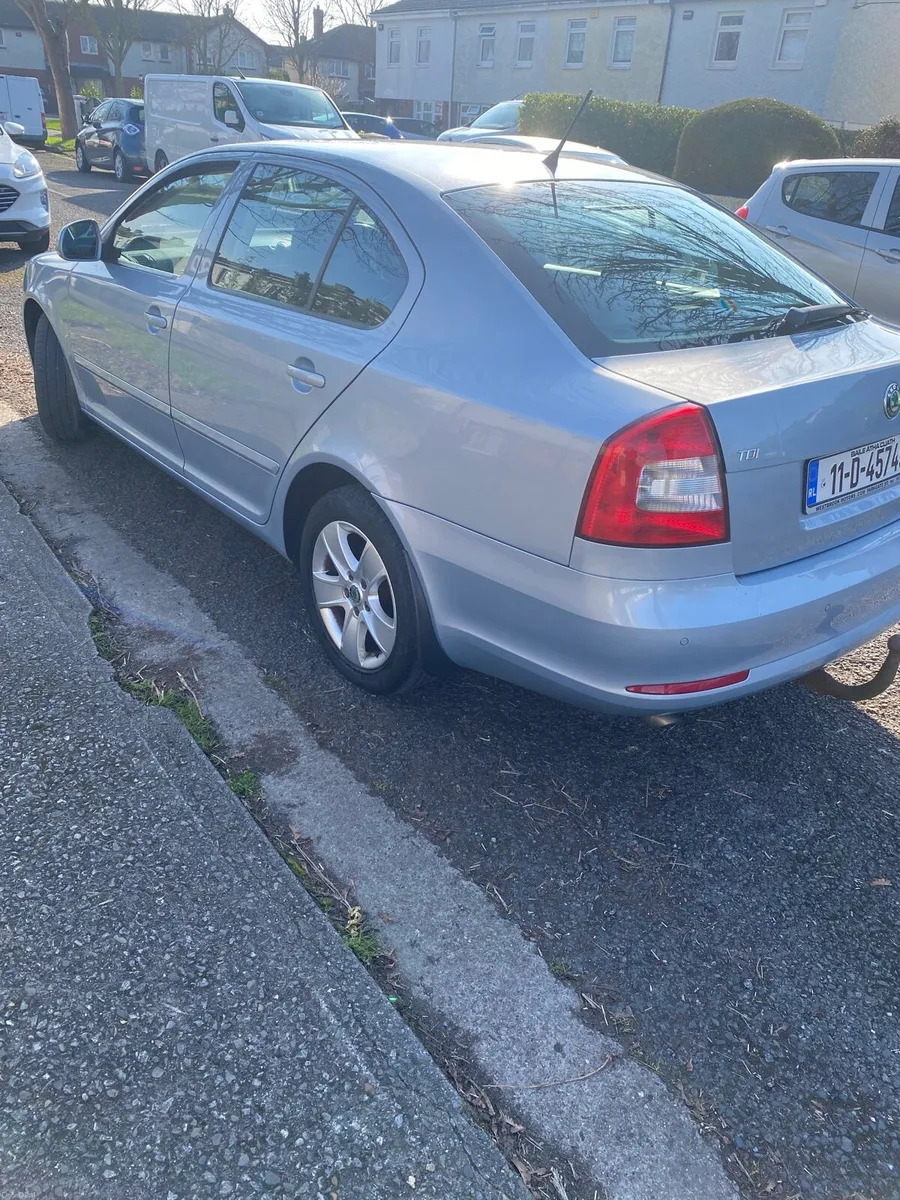 2011 Skoda Octavia automatic diesel 1.6 - Image 3