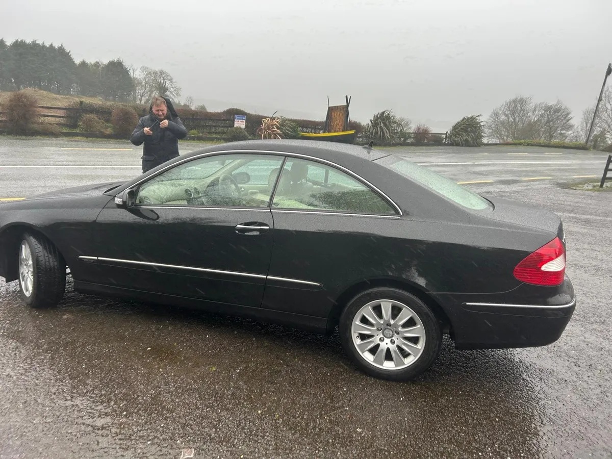 Mercedes Benz - Image 1