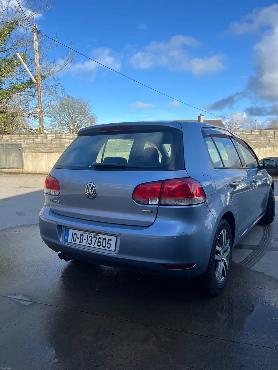 Volkswagen Golf 2010 - Image 1