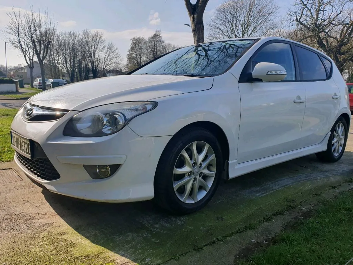 Hyundai i30, 1.4, NCT 10/26 - Image 1