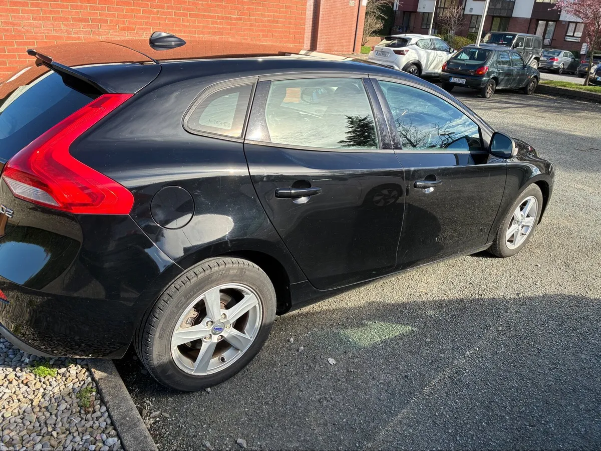 Volvo V40 2013 - Image 4
