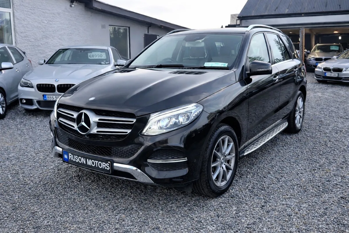 162  Mercedes-Benz GLE 250d Auto – Luxury SUV - Image 1