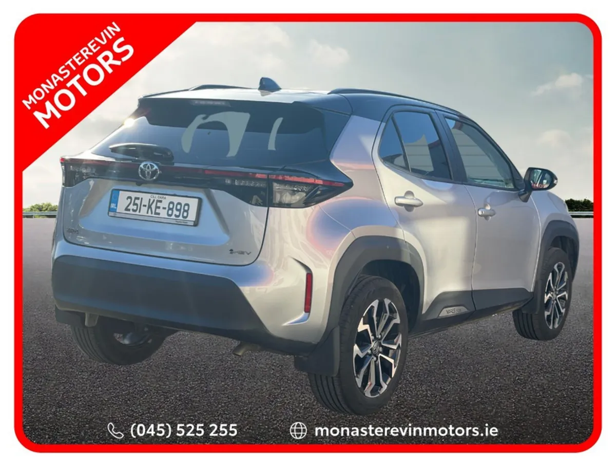 Toyota Yaris Cross LUNA SPORT BI - Image 2