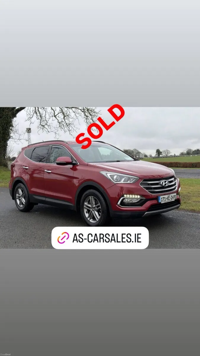 Hyundai Santa Fe 2017 4WD Low Mileage - Image 1